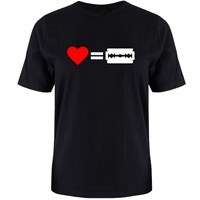 Zeige Details für LOVE KILLS - SHIRT (schwarz) Bild von LOVE KILLS - SHIRT (schwarz)